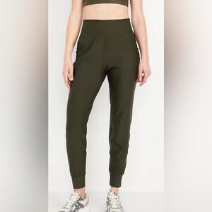 Old Navy Active Powersoft High Rise High Waisted Jogger Forest Green Pockets XS